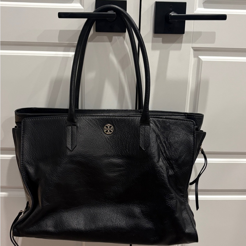 TORY BURCH Large Pebble Grain Leather Tote Bag - Picture 3 of 14